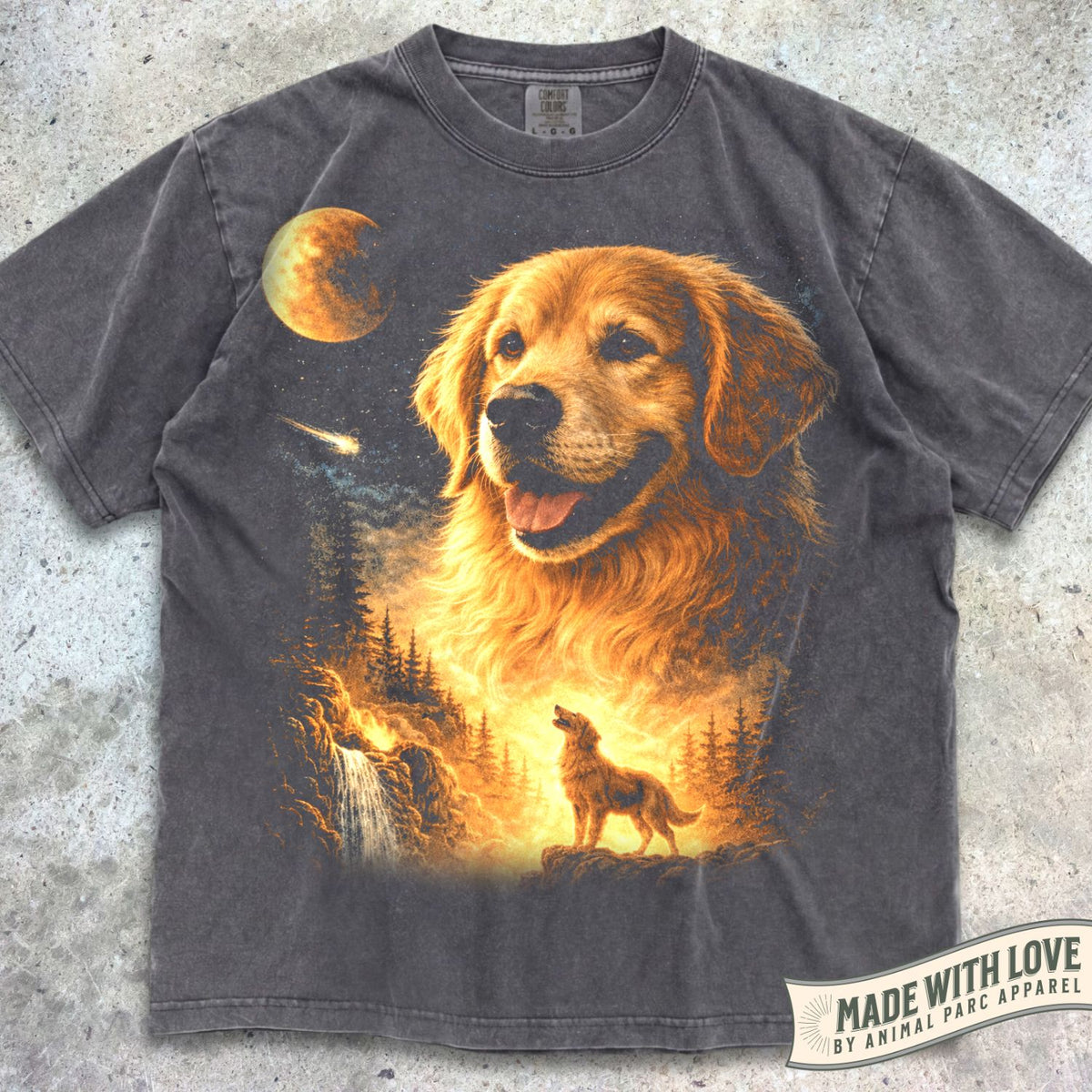 Golden Retriever Howling Moon Tee