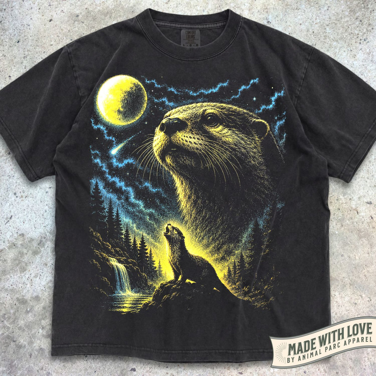 Howling Otter Tee