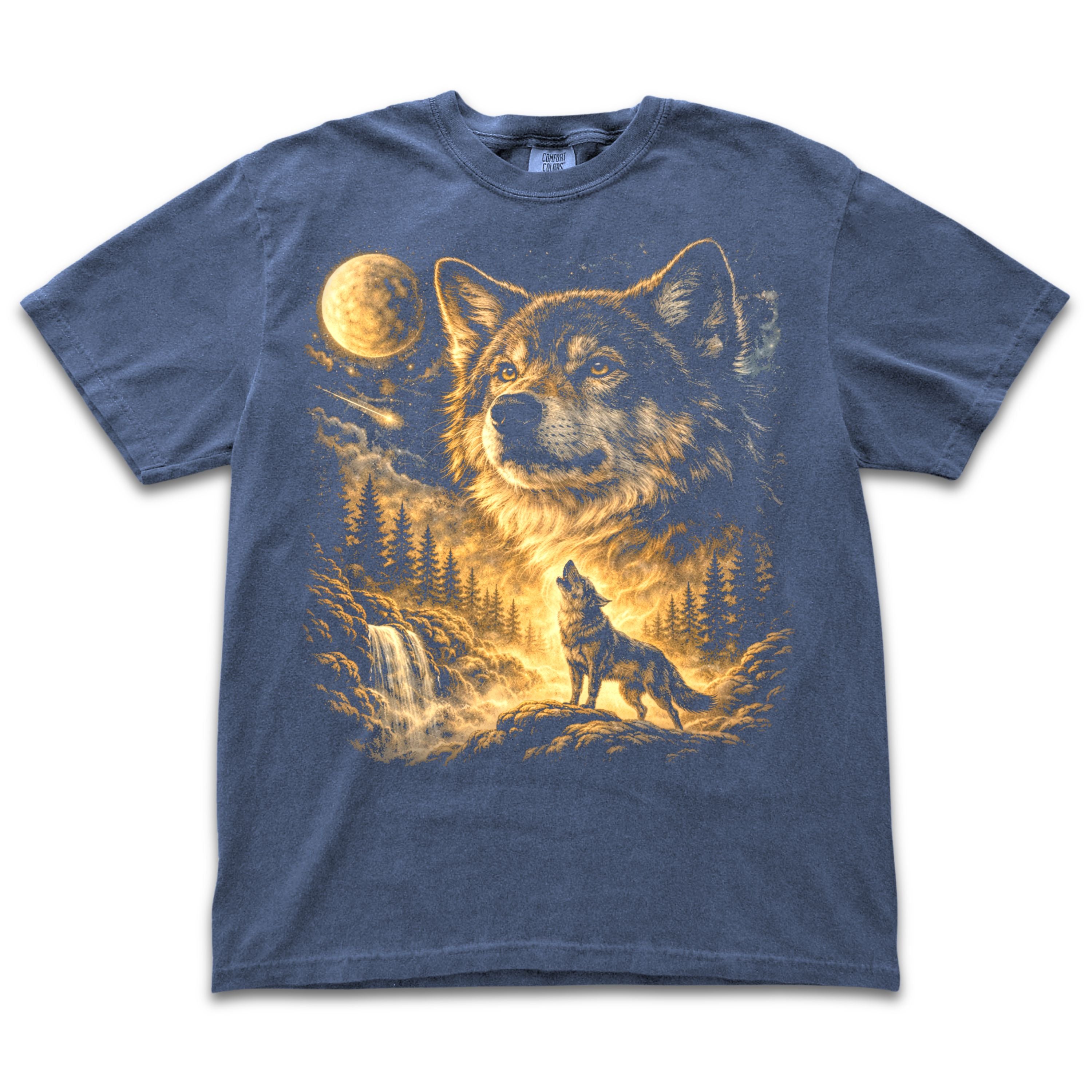 Wolf Howling to the Moon