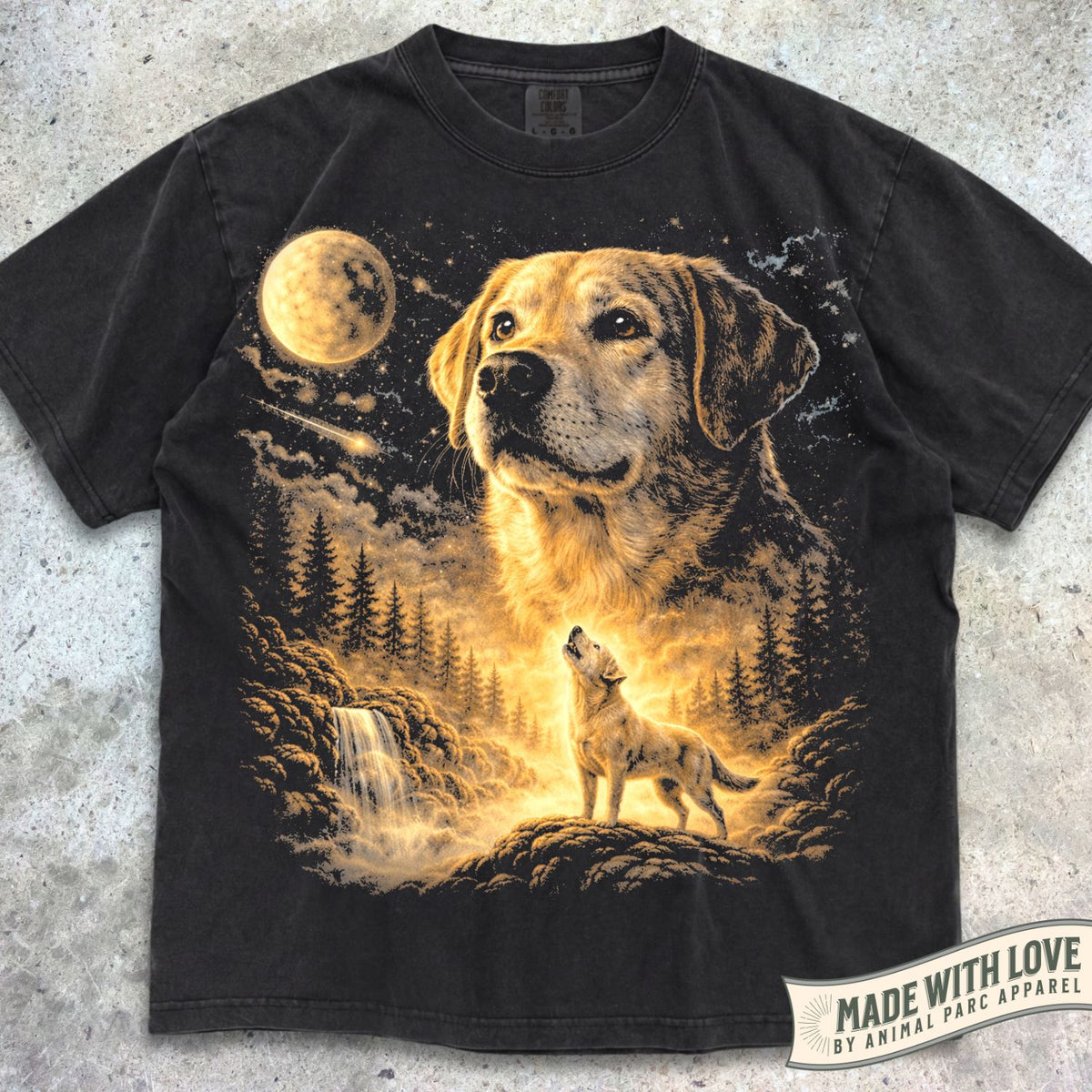 Labrador Howling Moon Tee