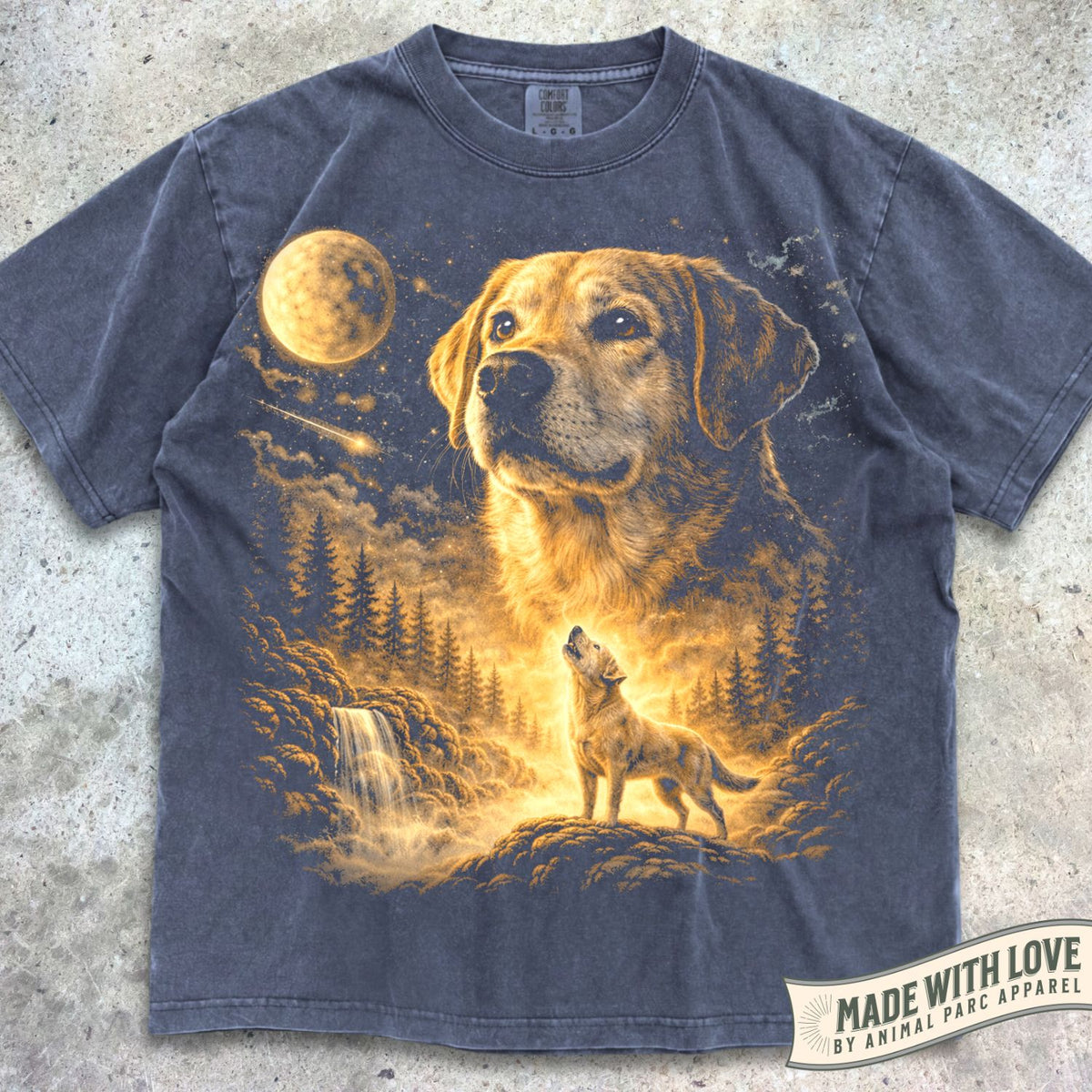 Labrador Howling Moon Tee