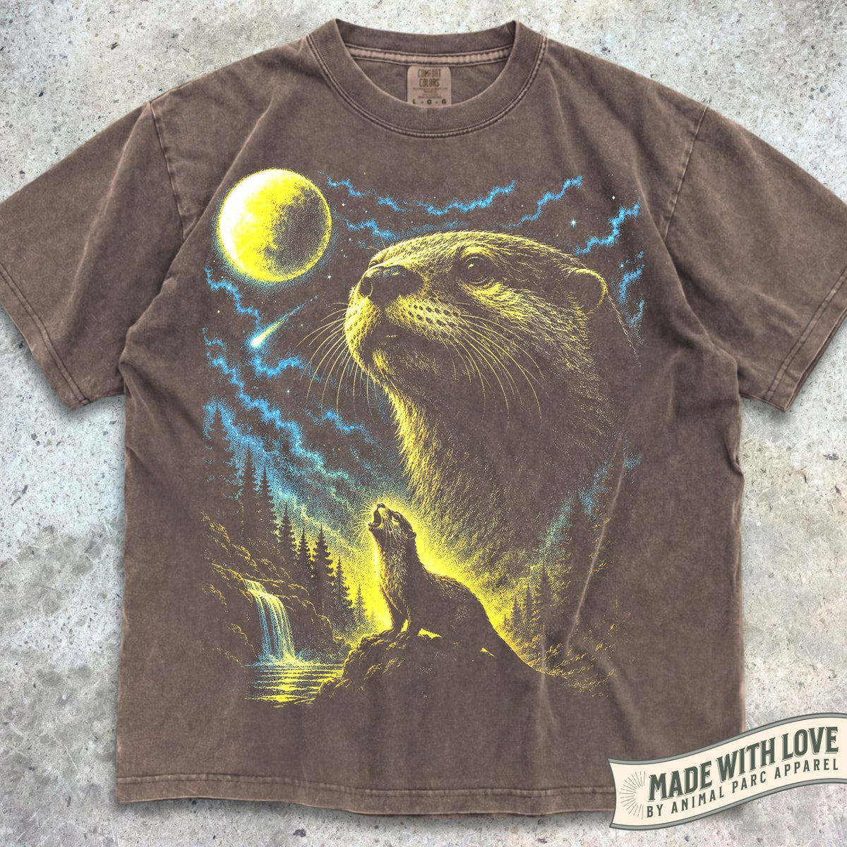 Howling Otter Tee