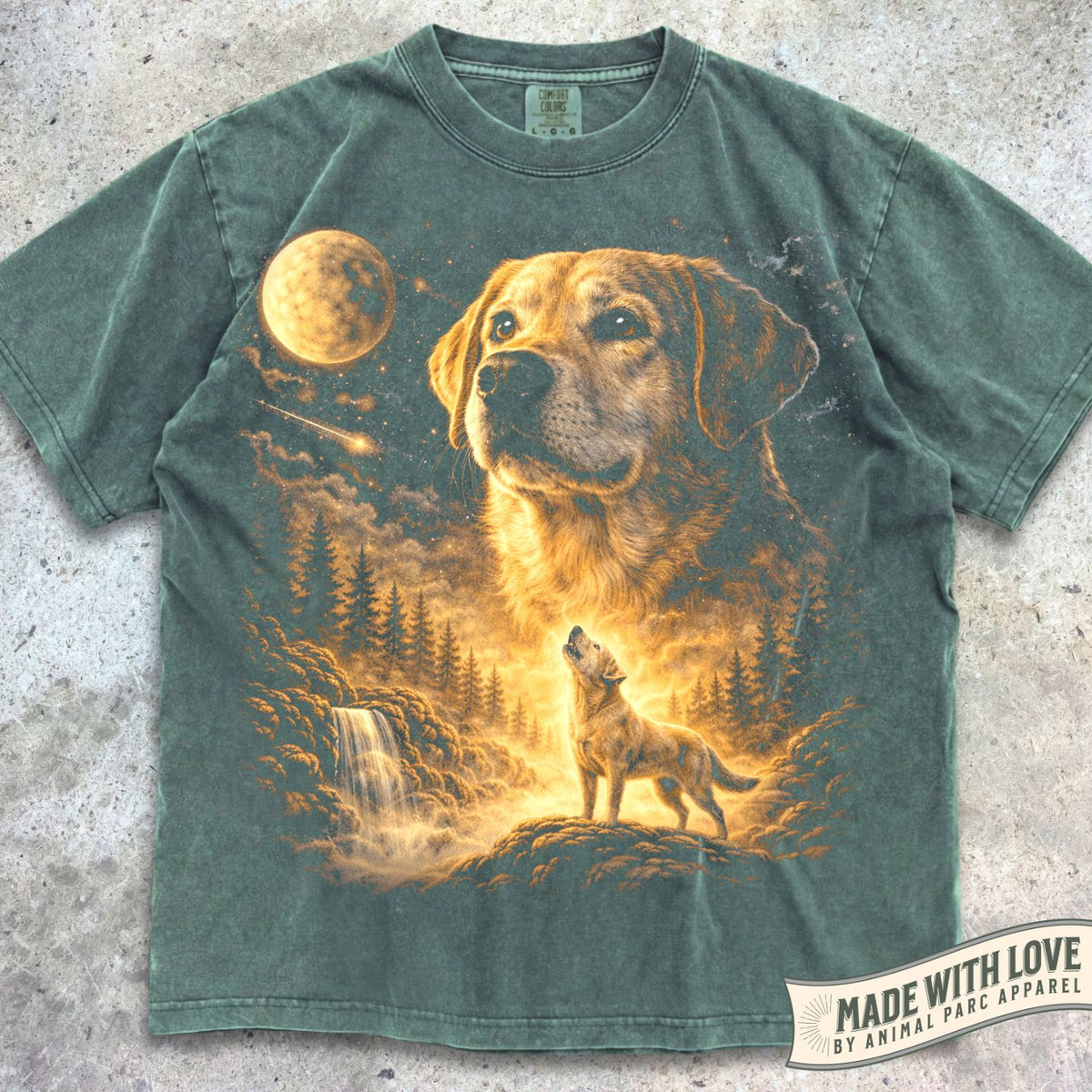 Labrador Howling Moon Tee